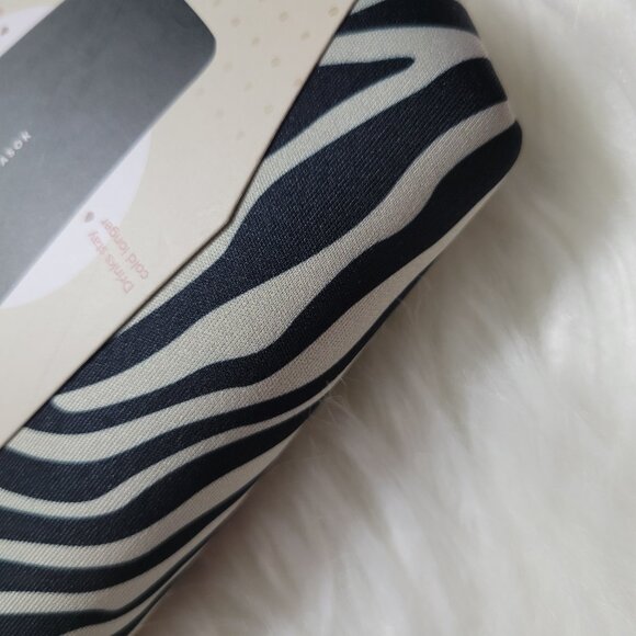 Java Sok Zebra Print Drink Sleeve - Picture 5 of 5